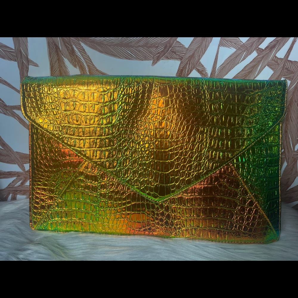 Oversized Metallic Oil Spill Textured Envelope Clutch